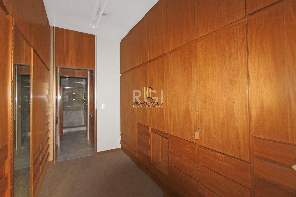 Apartamento para Venda - 388m², 4 dormitórios, sendo 3 suites, 3 vagas - Auxiliadora