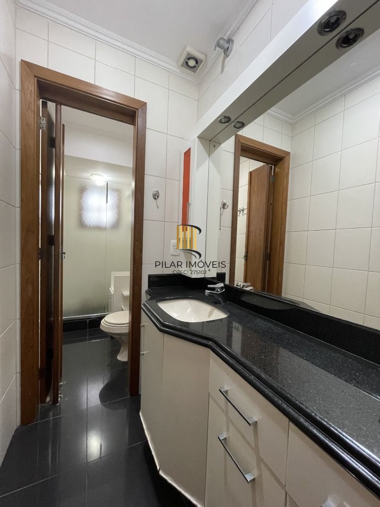 Casa 6 dormitórios no bairro Partenon