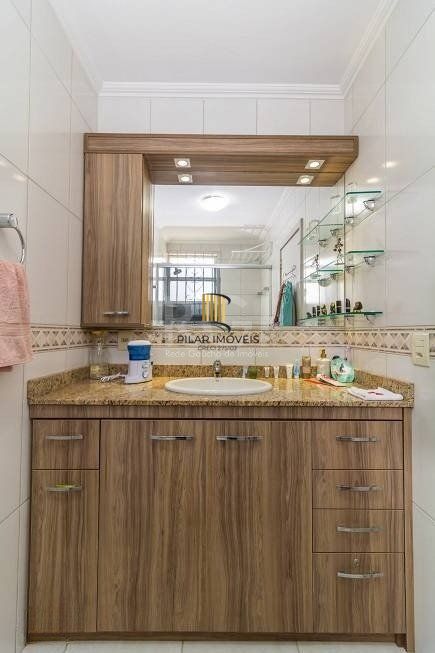 Apartamento 100m² no bairro Farroupilha - semi mobiliado, 3 dormitórios, 1 suíte e 1 vaga