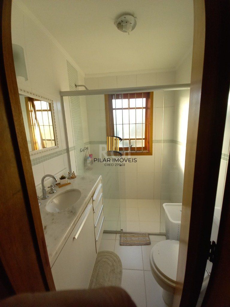 Casa de Condomínio 3 dormitórios no bairro Ipanema