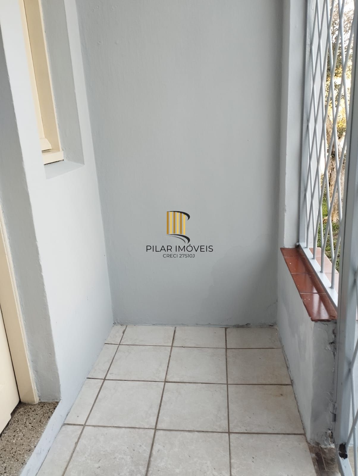 Casa 2 dormitórios no bairro Glória