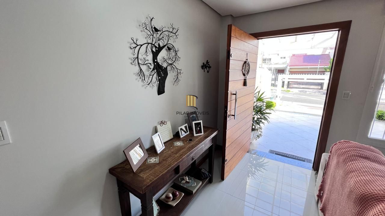 Casa 3 dormitórios no bairro Espírito Santo