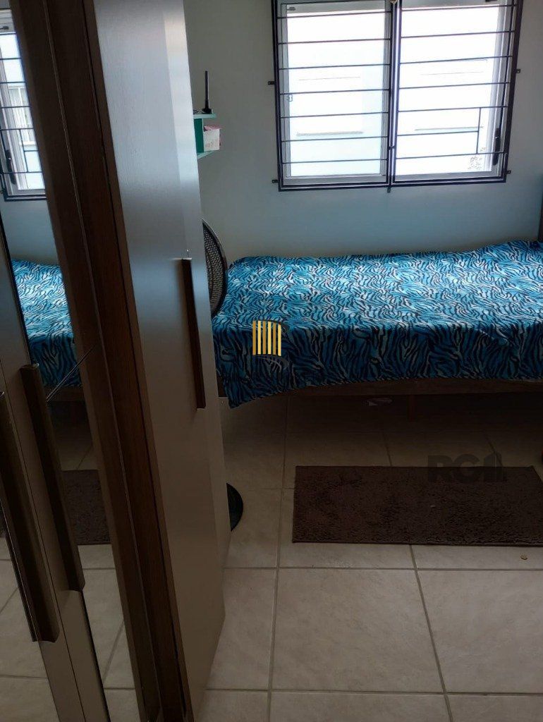 Ótimo apartamento de 02 dormitórios e 01 vaga de garagem.