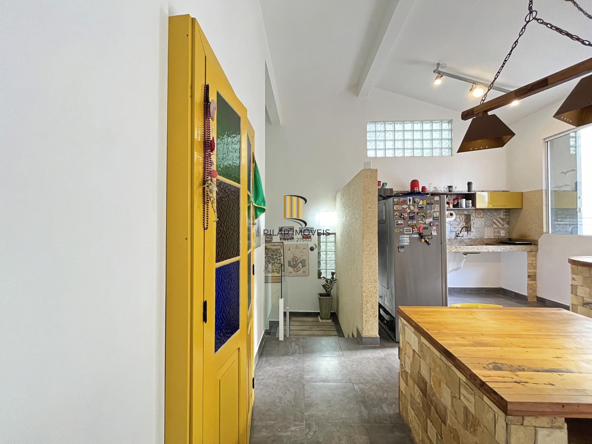 Casa Comercial 2 dormitórios no bairro Cidade Baixa