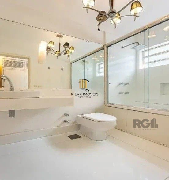 Excelente casa de 220m² com 3 dormitórios no bairro Tristeza.