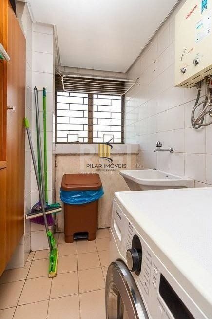 Apartamento para Venda - 43m², semi mobiliado, 1 dormitório, churrasqueira e 1 vaga de garagem no bairro Partenon