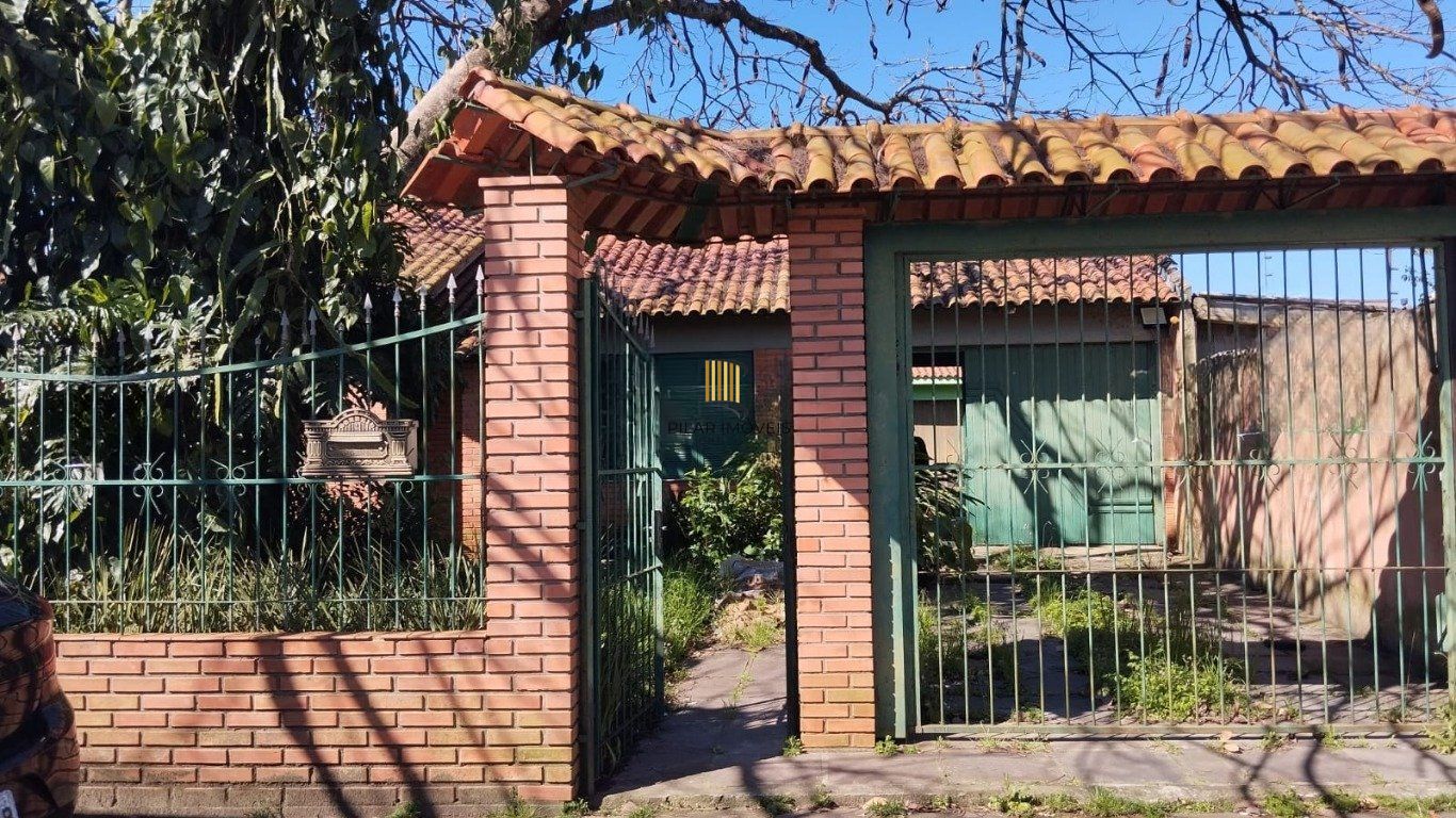 Casa com 4 quartos e 257m² à venda em Guarujá, Porto Alegre.