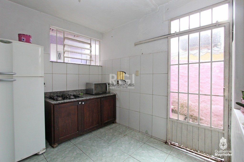 Casa para Locação/Aluguel - 160m², 3 dormitórios, sendo 1 suites, 2 vagas - Nonoai