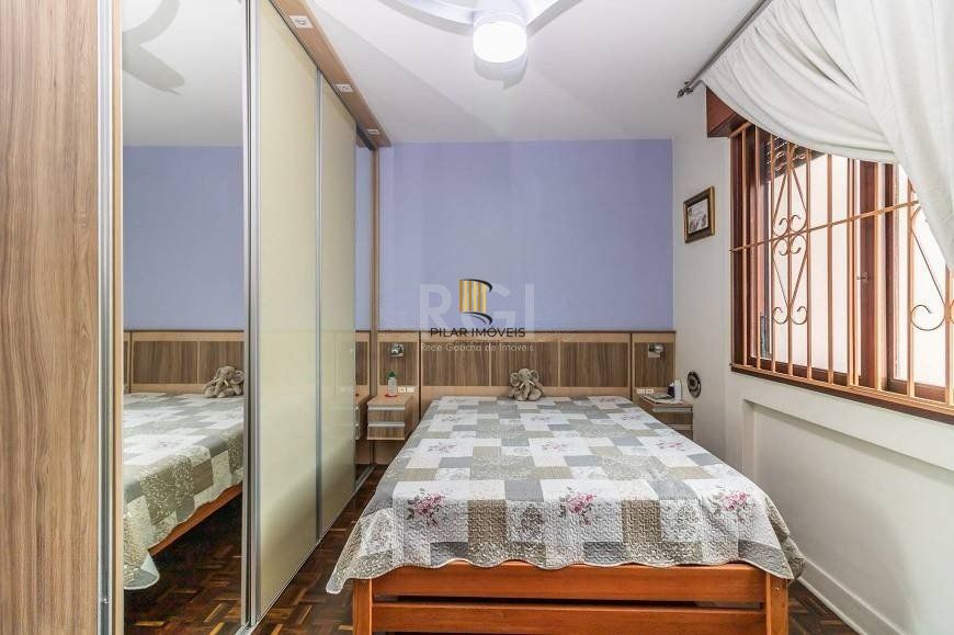 Apartamento 100m² no bairro Farroupilha - semi mobiliado, 3 dormitórios, 1 suíte e 1 vaga