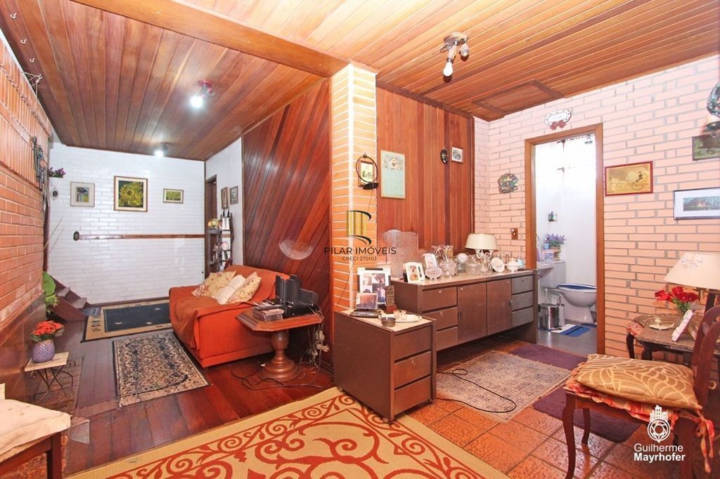 Casa para Venda -  3 dormitórios, sendo 1 suites, 2 vagas - São Caetano