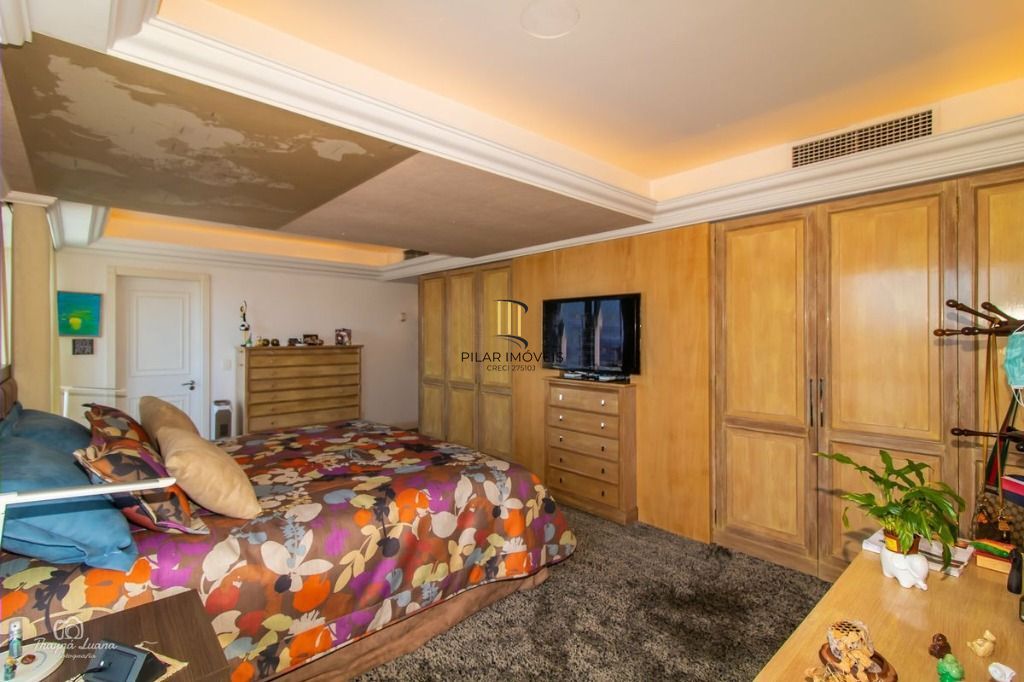 Cobertura para Venda - 412m², 4 dormitórios, sendo 3 suites, 2 vagas - Moinhos de Vento
