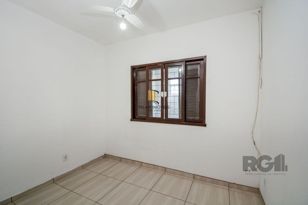 Casa de 159m² - 2 dormitórios, 3 vagas no bairro Rubem Berta