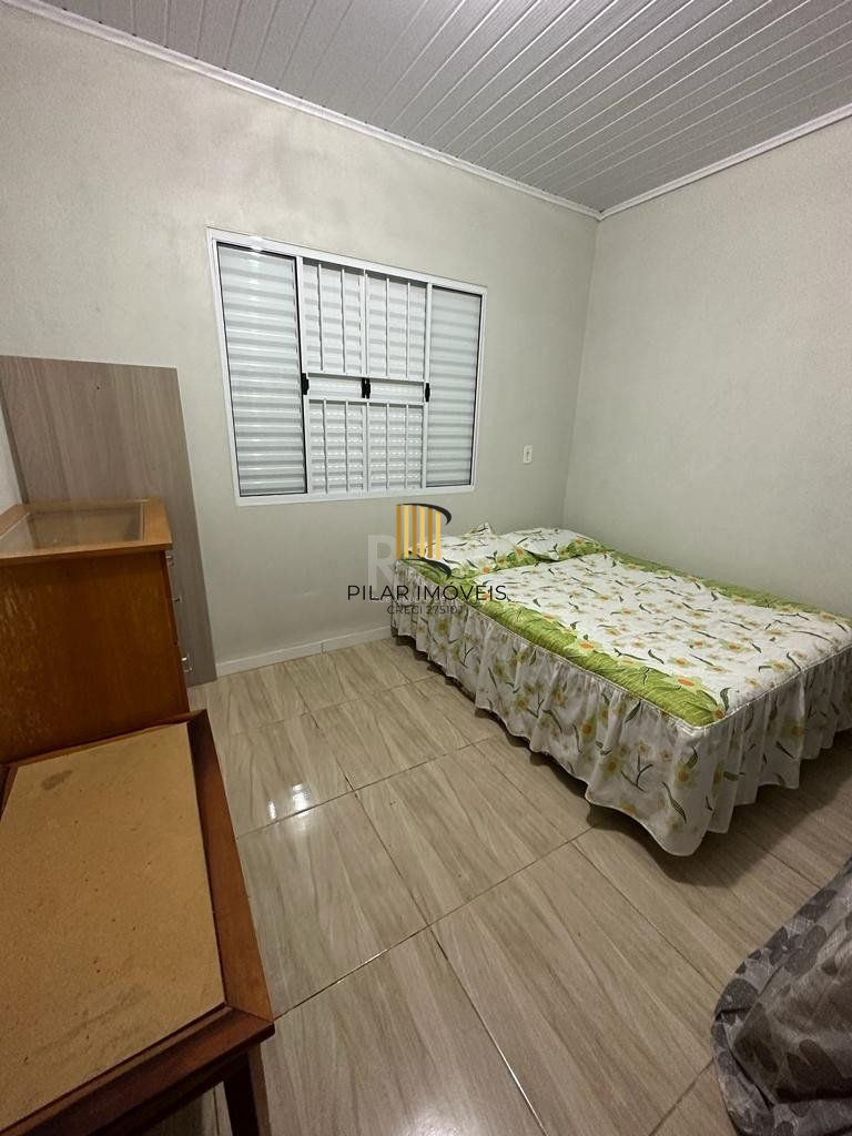 Casa 2 dormitórios no bairro Praia Azul
