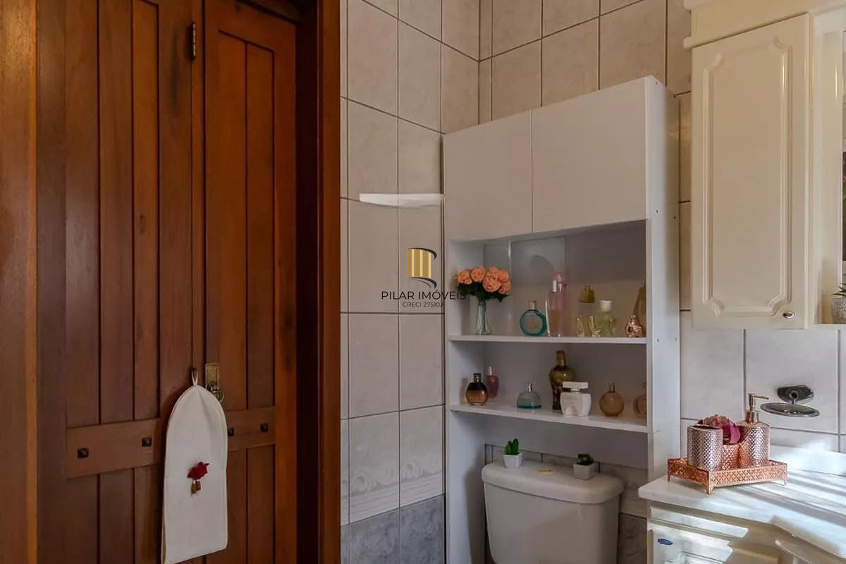 Casa de condomínio à venda com 258m², 3 quartos e 2 vagas