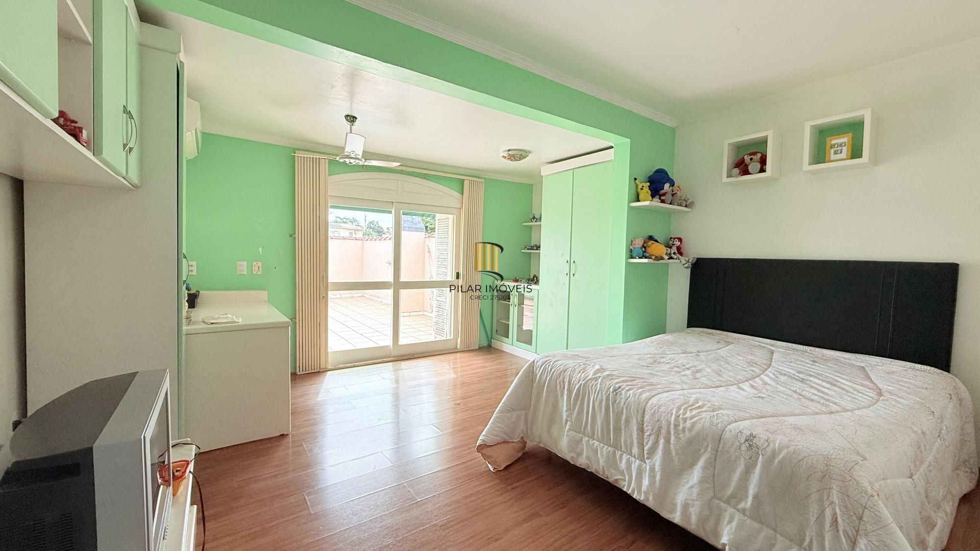 Casa para Venda - 260m², 4 dormitórios, sendo 1 suites, 4 vagas - Nonoai
