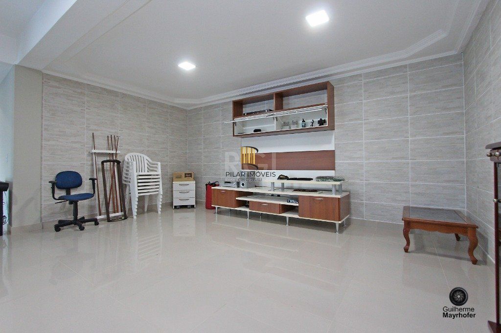 Casa para Venda - 445.52m², 4 dormitórios, sendo 4 suites, 4 vagas - Teresópolis