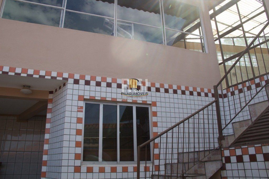 Casa para Venda - 900m², 5 dormitórios, sendo 2 suites, 5 vagas - Vila Nova