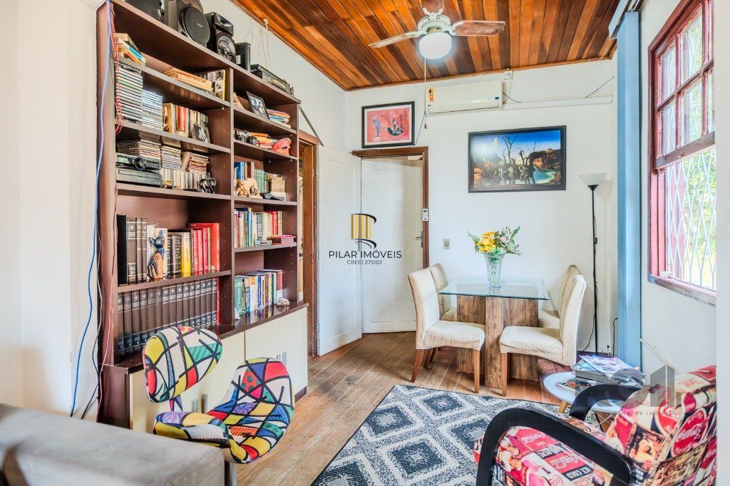 Casa 2 dormitórios no bairro Nonoai - Pilar Imóveis
