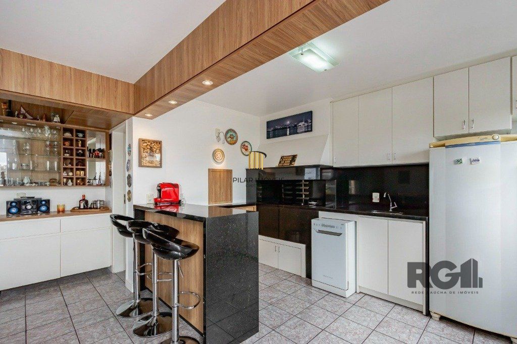 Cobertura para Venda - 191.89m², 3 dormitórios, sendo 1 suites, 1 vaga - Centro Histórico