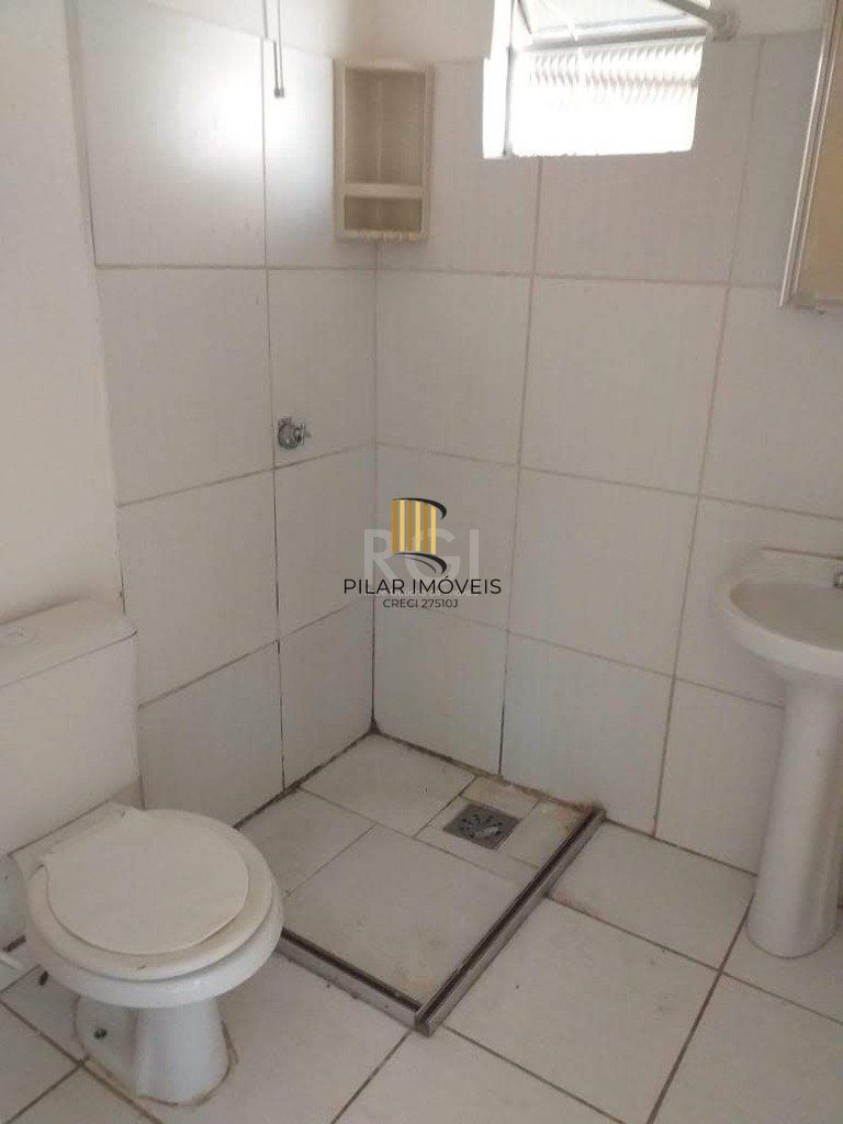 Casa para Venda - 200m², 6 dormitórios, 4 vagas - Tristeza