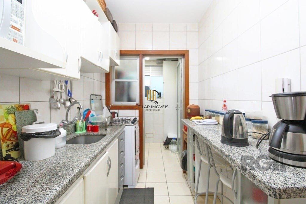 Apartamento 59m² - 2 dormitórios e 1 vaga no bairro Cavalhada