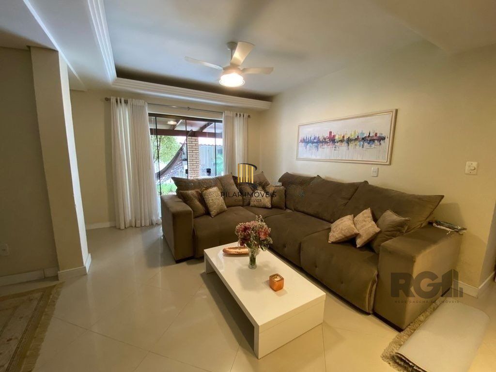 Casa de 5 dormitórios, bairro Jardim Floresta