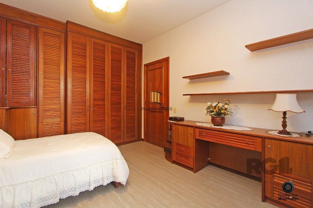 Excelente apartamento de 315m² com 3 dormitórios e 2 vagas.