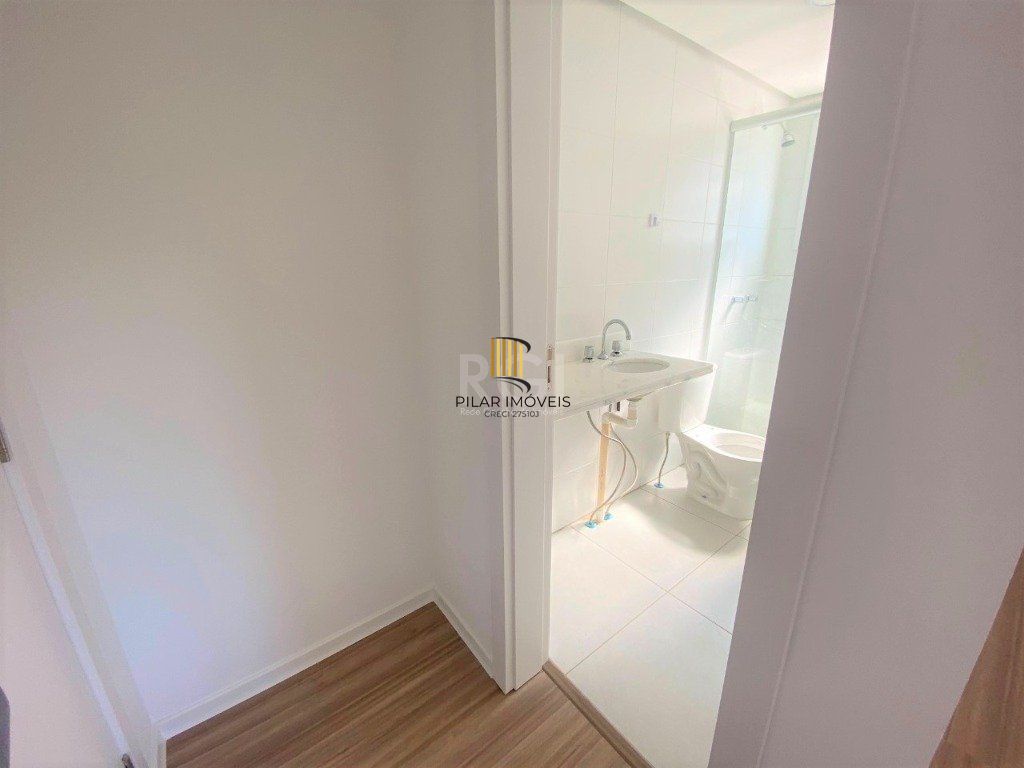 Apartamento para Venda - 66m², 2 dormitórios, sendo 1 suites, 1 vaga - Bom Jesus