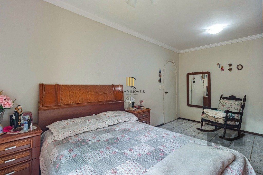 Casa de 3 dormitórios, no bairro Espírito Santo