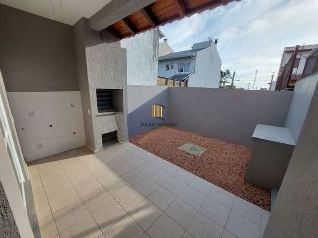 Casa a venda com 3 dormitórios no bairro Guarujá