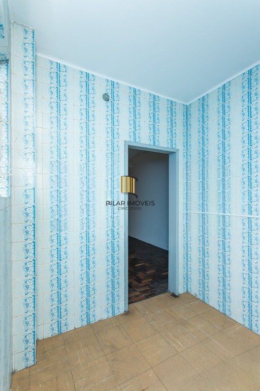 Apartamento com 2 quartos e 65m² à venda em Azenha, Porto Alegre.