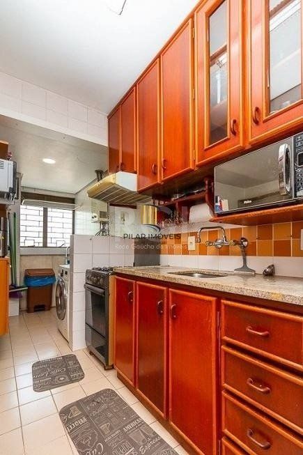 Apartamento para Venda - 43m², semi mobiliado, 1 dormitório, churrasqueira e 1 vaga de garagem no bairro Partenon