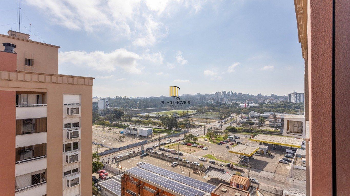 Apartamento com 2 quartos à venda em Partenon, Porto Alegre.