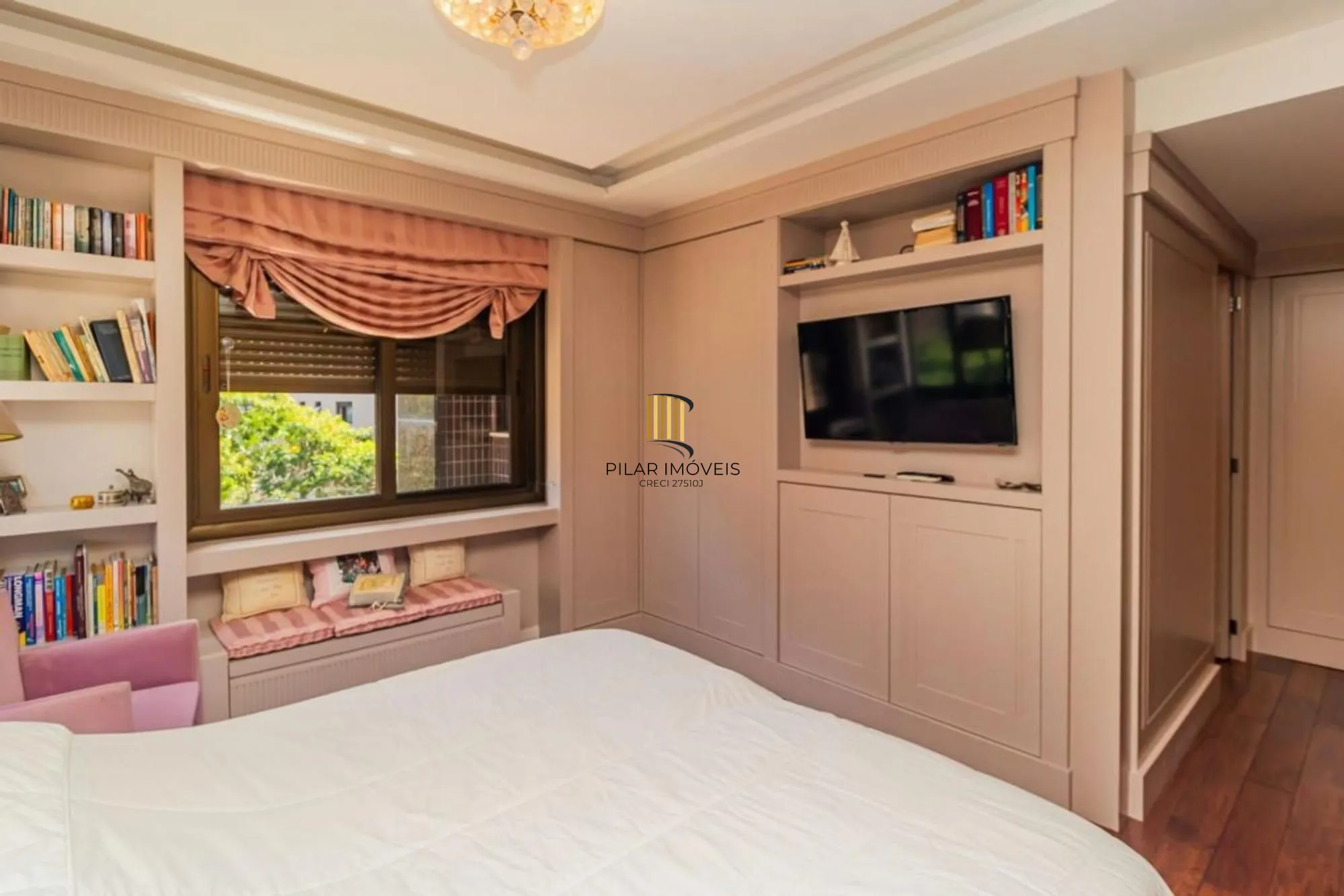 Apartamento de 3 dormitórios à venda em Bela Vista, Porto Alegre.