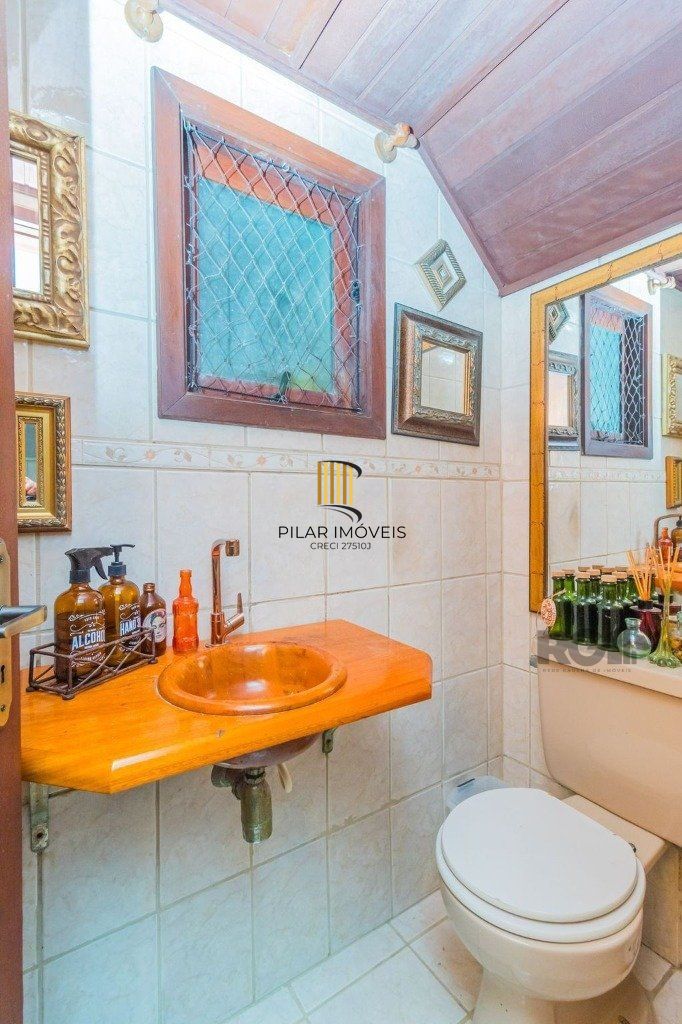 Casa em Condomínio 199m² - 3 dormitórios, 2 vagas no bairro Nonoai