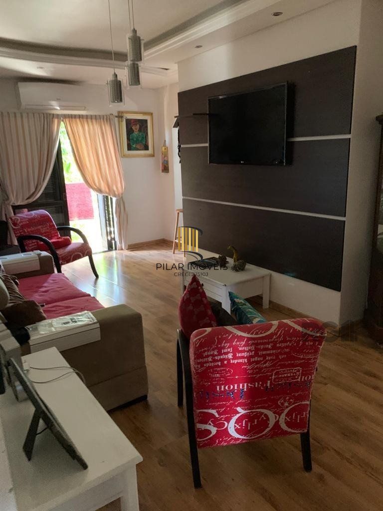 Casa de 200m², bairro Sarandi