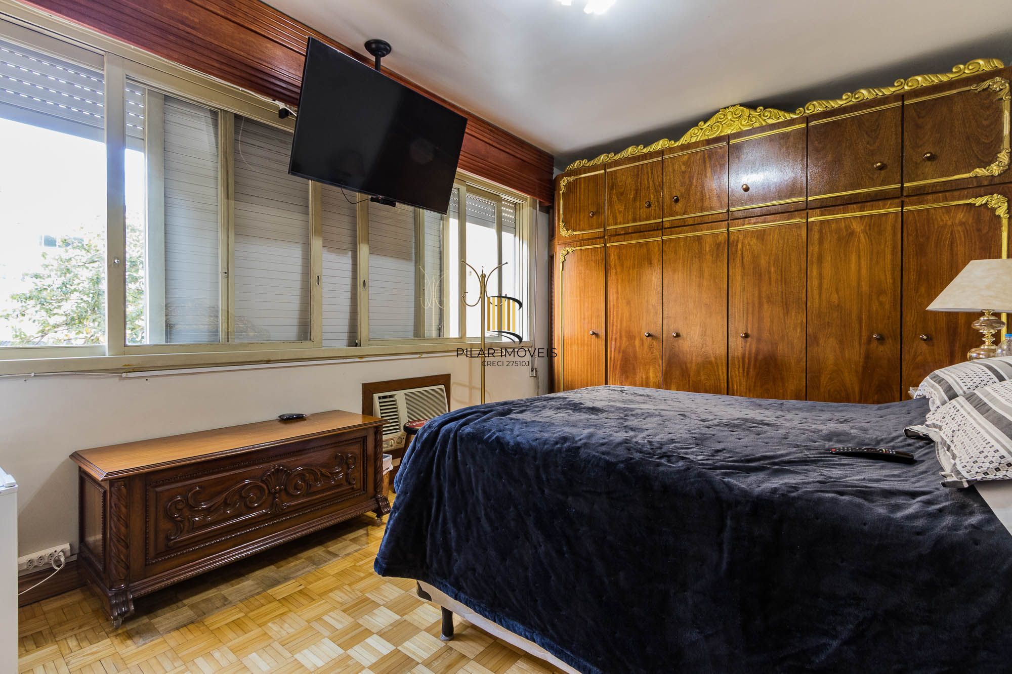 Apartamento de 3 dormitórios e 133m² à venda em Centro Histórico, Porto Alegre.