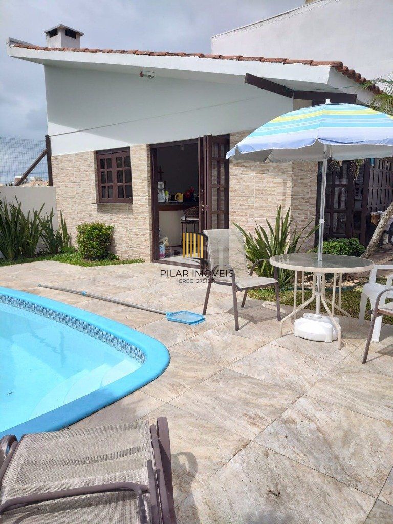 Casa para Venda - 160.78m², 4 dormitórios, sendo 2 suites, 5 vagas - Centro