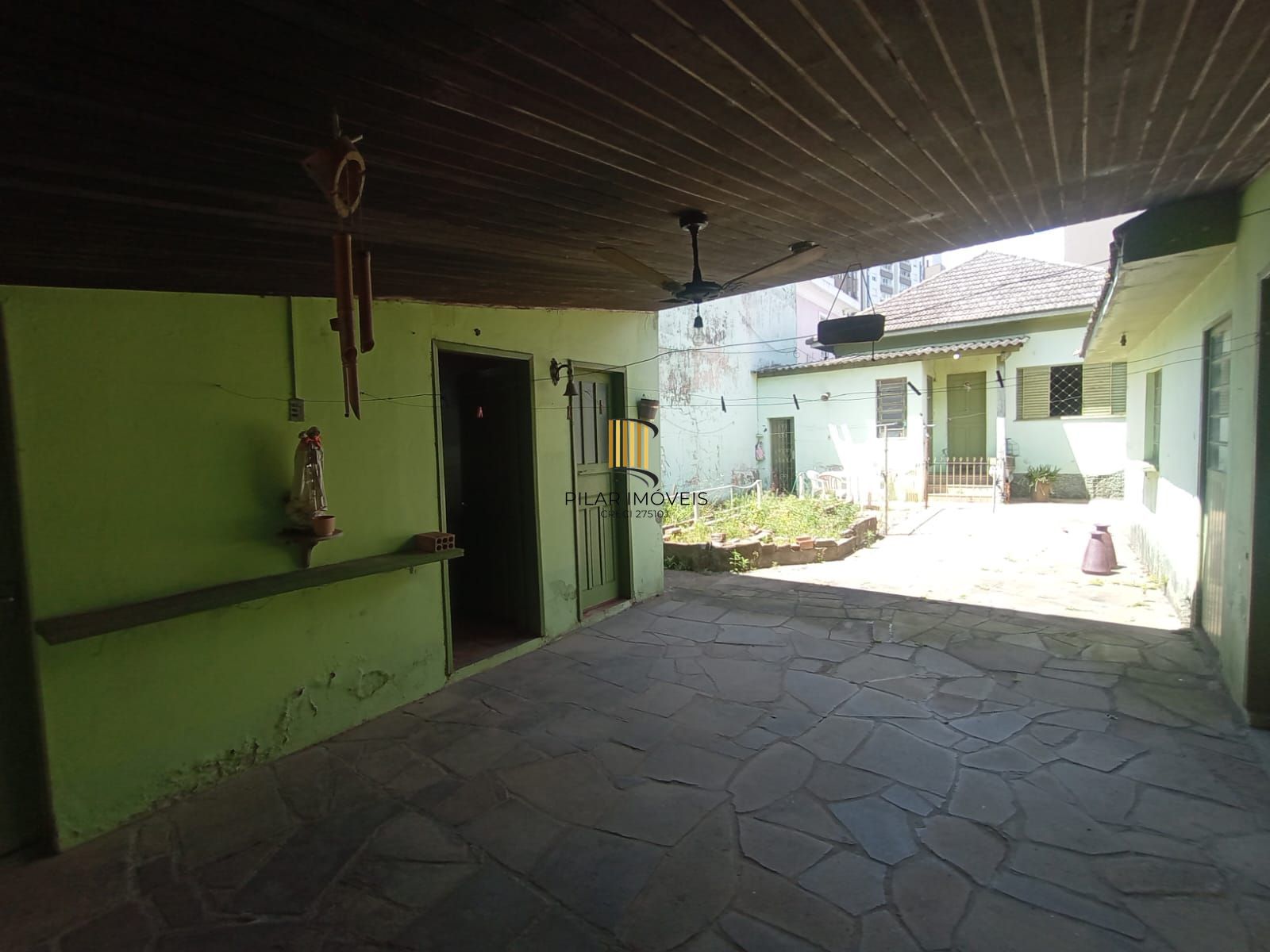 Casa 3 dormitórios no bairro Menino Deus em Porto Alegre para Alugar