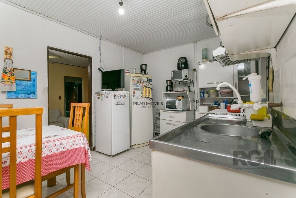 Casa 2 dormitórios no bairro Cristal