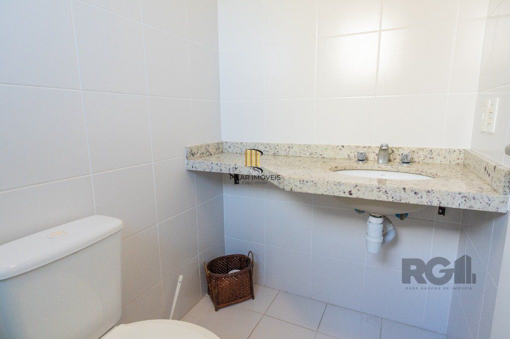 Apartamento de 2 dormitórios com 1 vaga no bairro Teresópolis
