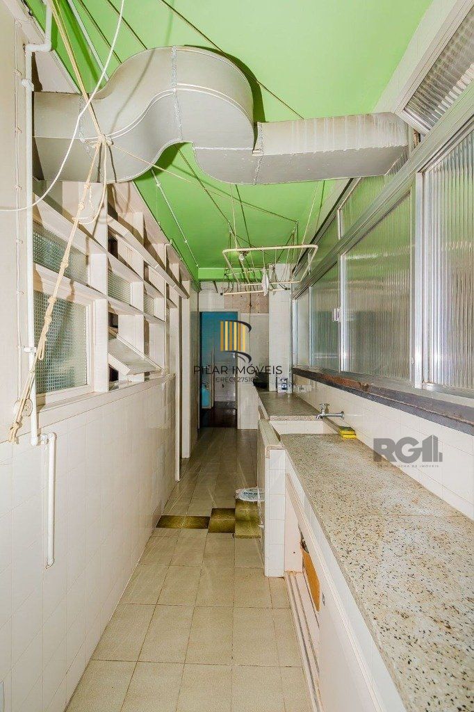Apartamento de 3 dormitórios, bairro Bom Fim