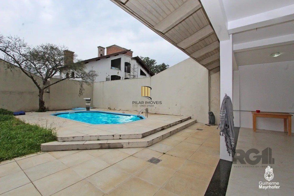 Casa com 4 quartos e 412m² à venda em Jardim do Lago, Canoas.