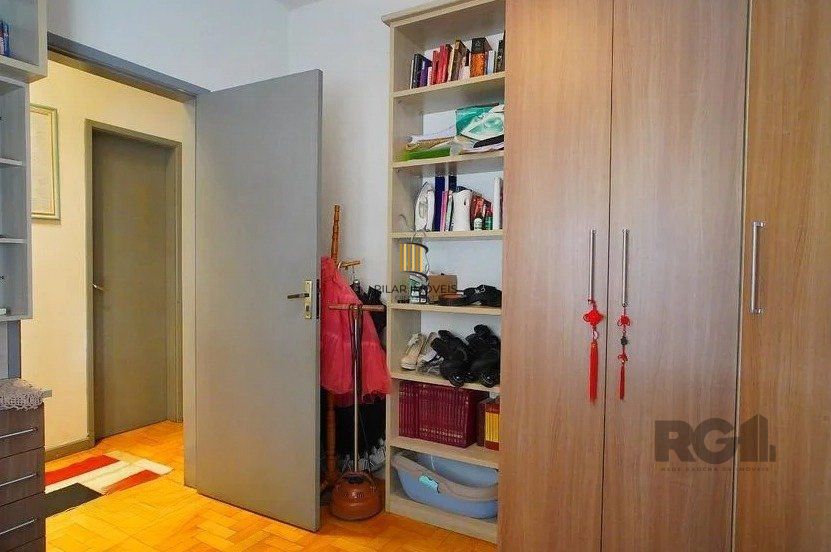 Apartamento 91m² - 3 dormitórios e 2 vagas no bairro Petrópolis