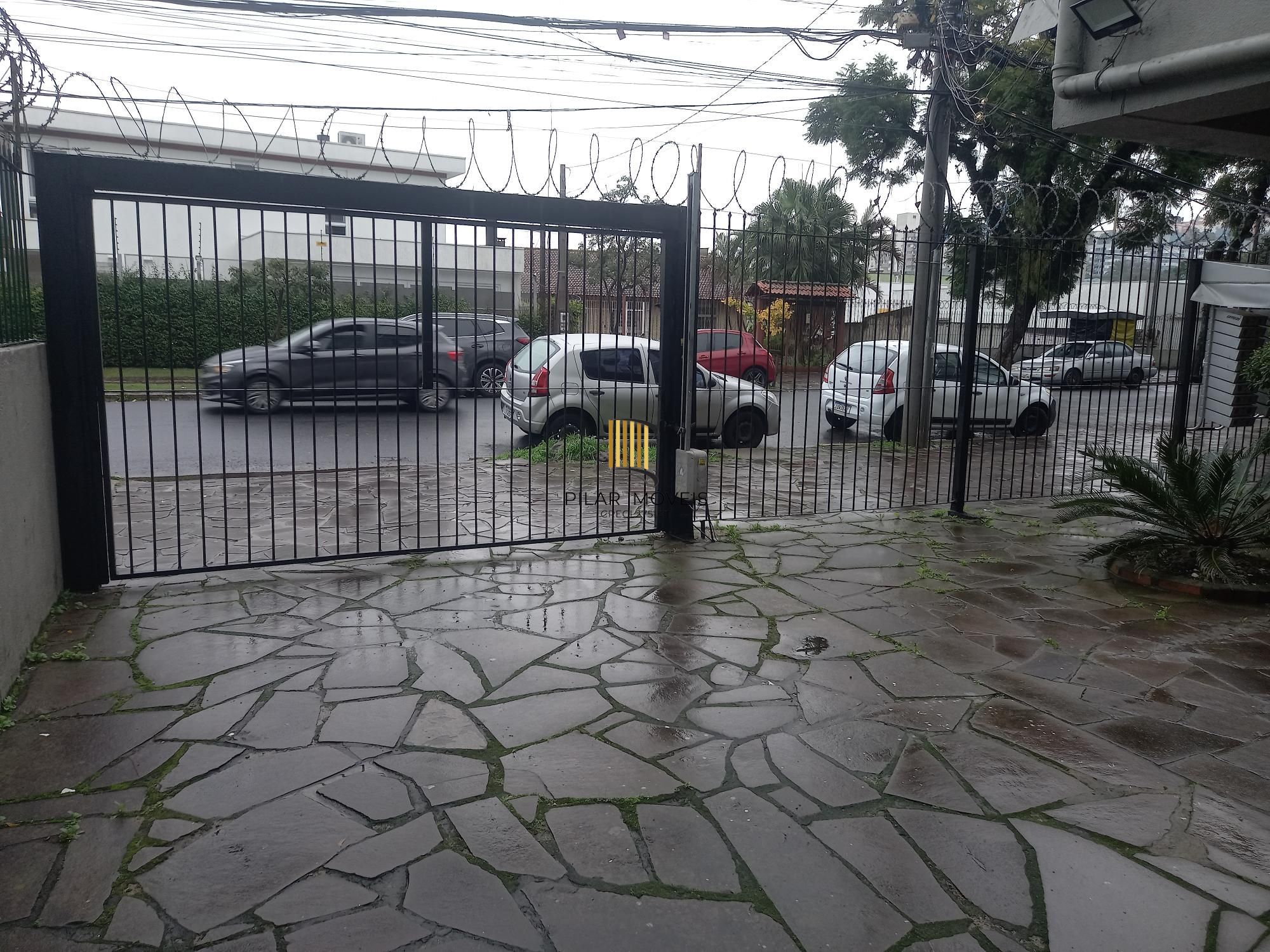 Cobertura 3 dormitórios no bairro Teresópolis