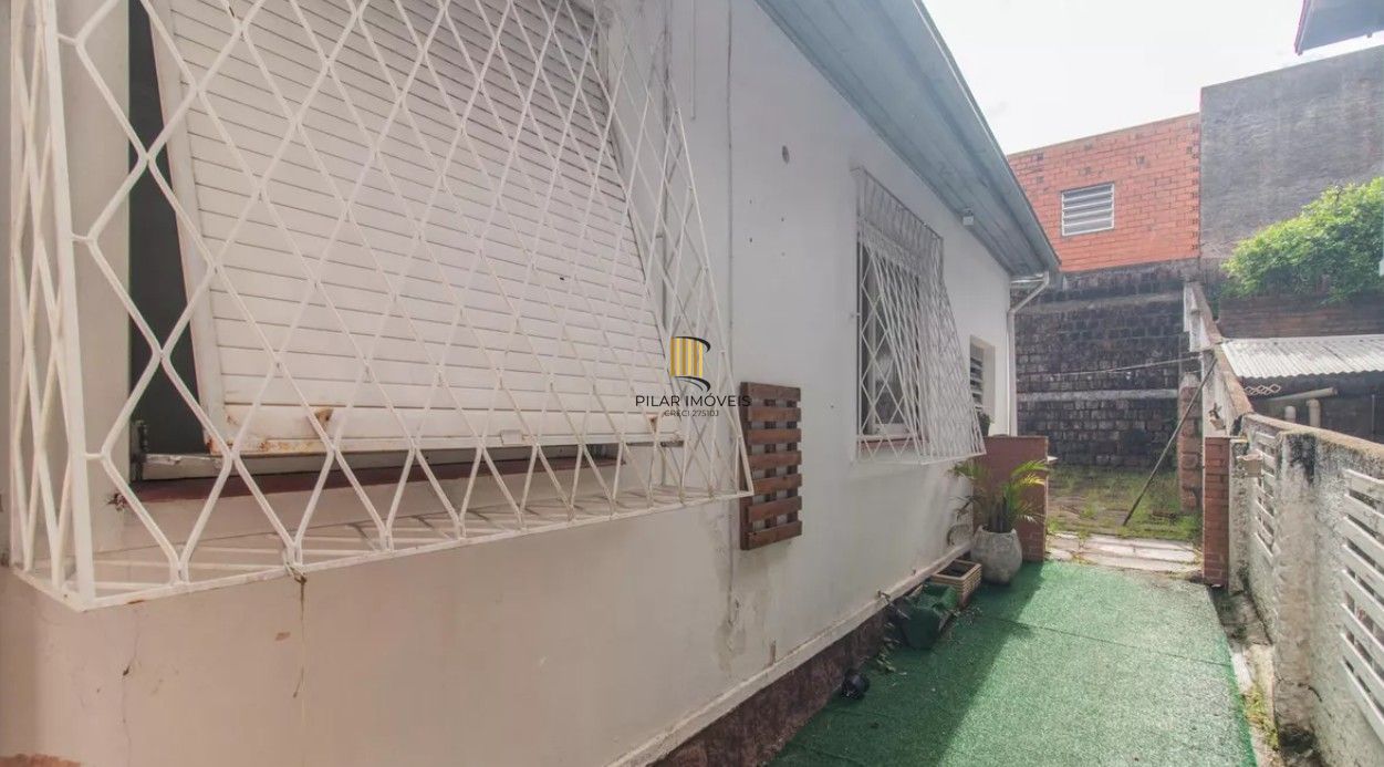 Casa 3 dormitórios Bairro Teresópolis