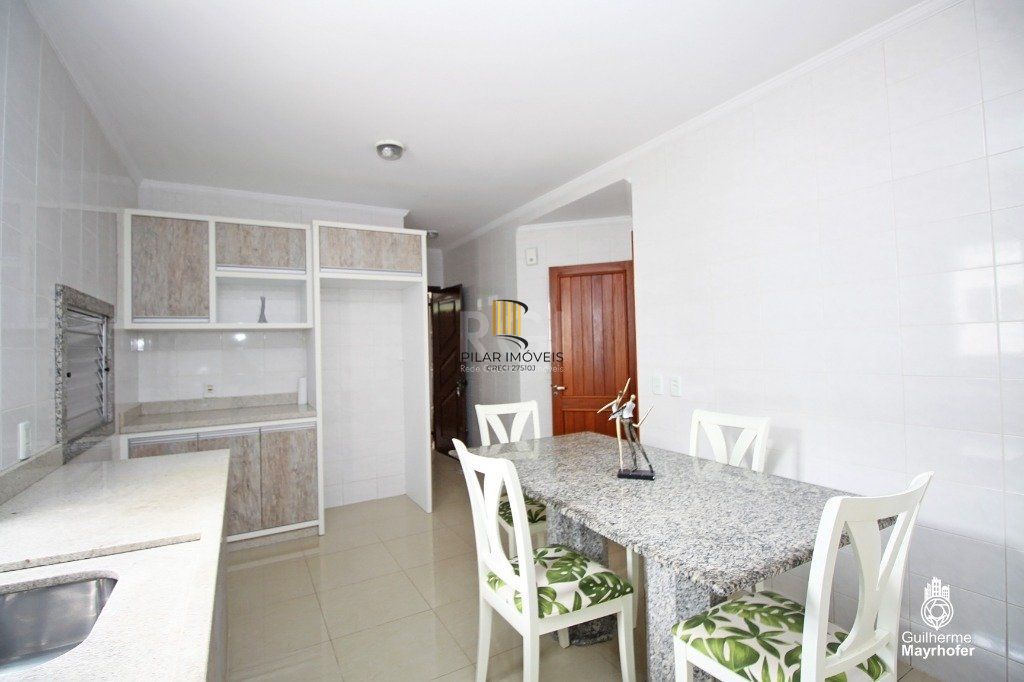 Casa para Venda - 246m², 3 dormitórios, sendo 2 suites, 3 vagas - Vila Ipiranga