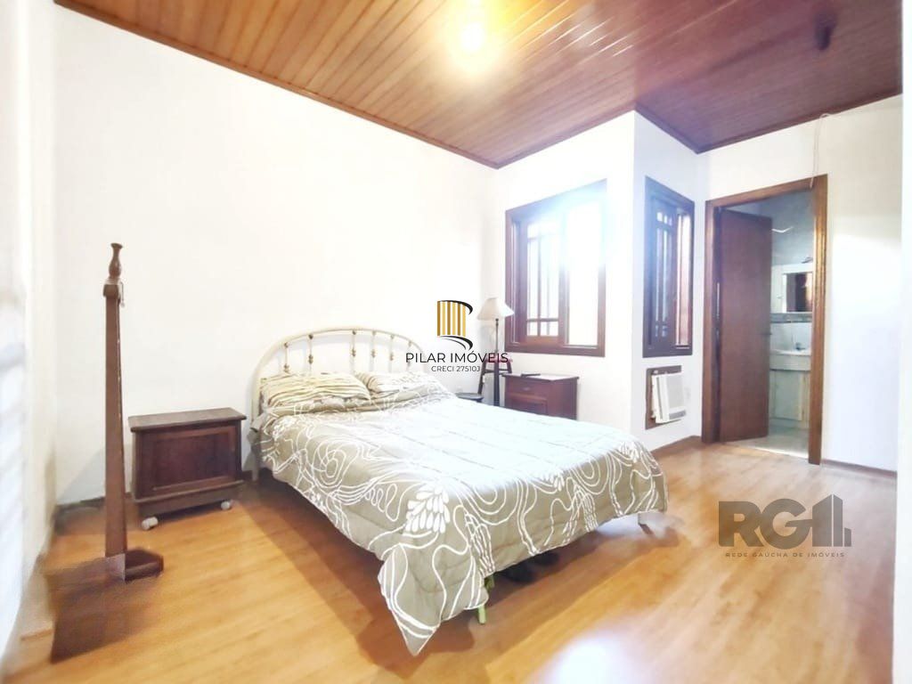 Casa de 3 dormitórios, bairro São Sebastião