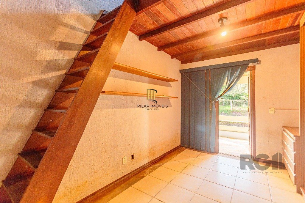 Casa 3 dormitórios no bairro Nonoai