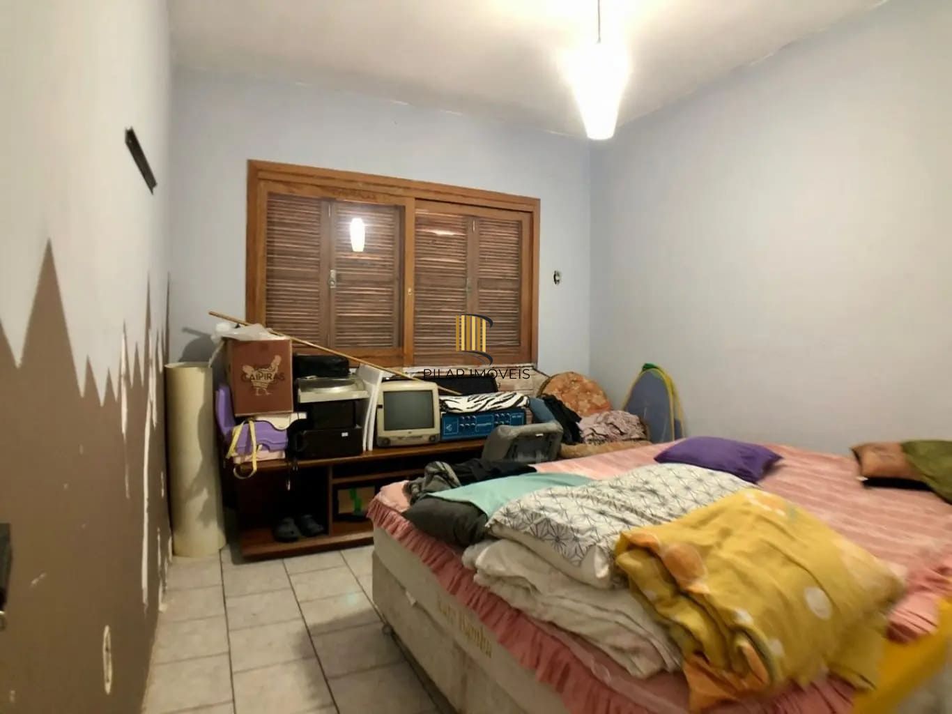Casa com 2 dormitórios e 150m², no Bairro Jardim Sabará
